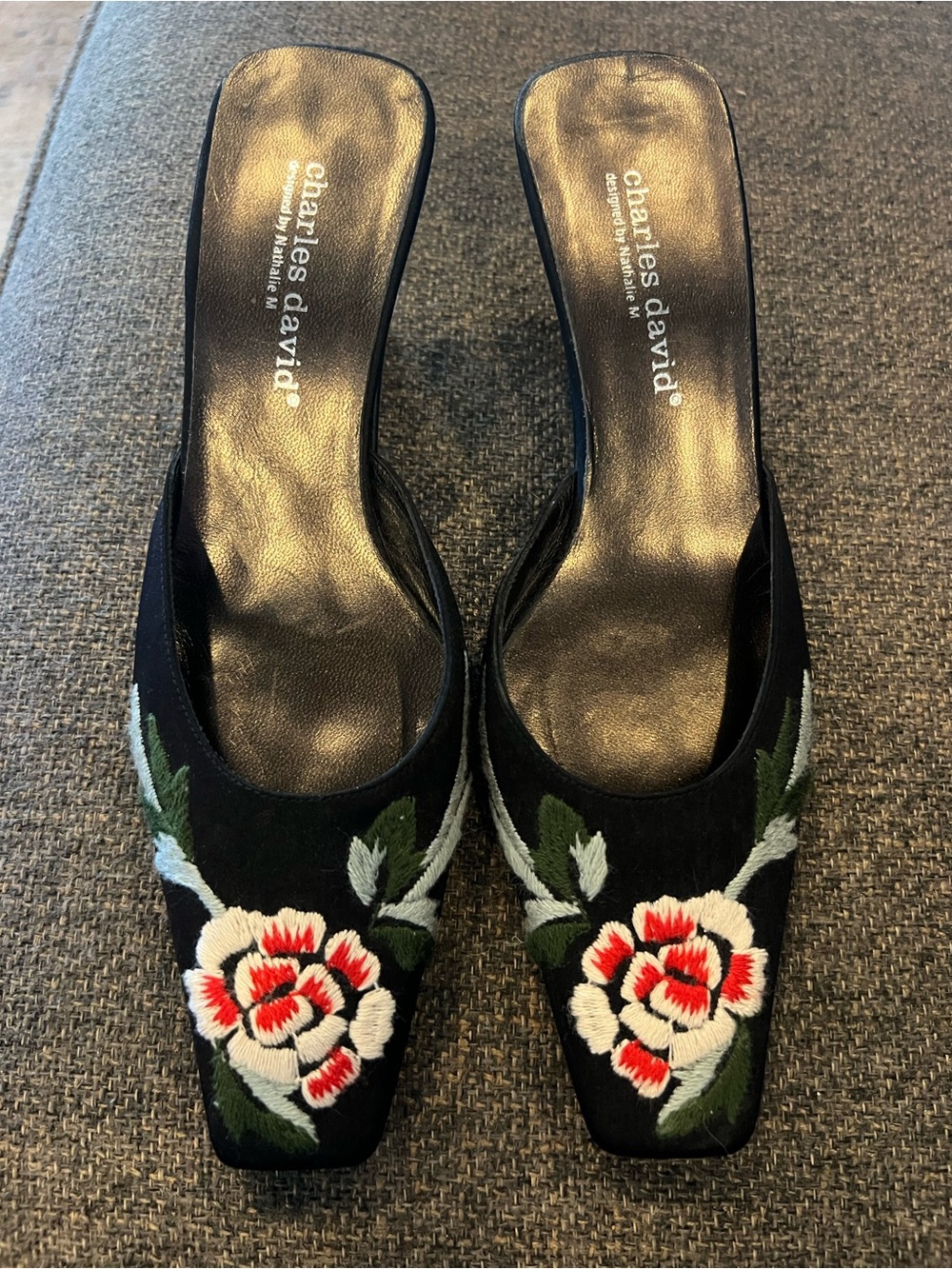 Charles David Black Embroidered Floral Mule Heels 7 M